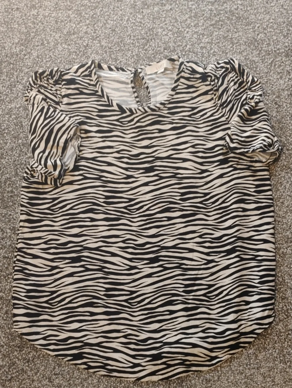 LOFT Black and White Zebra Print Puff Sleeve Blouse